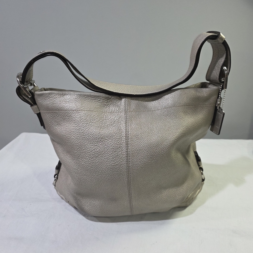 Coach F15064 Metallic Silver Peppled Leather Shoulder Bag w/ Adjustable Strap. - Picture 5 of 16